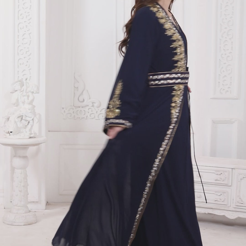 
                  
                    Charger et lire la vidéo dans la visionneuse de la galerie, Takchita Jalabiya Kaftan With Crystal Gold-Silver Embroidery
                  
                